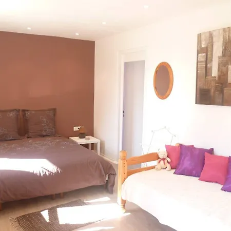 Les 3 Tilleuls Bed and breakfast 4*
