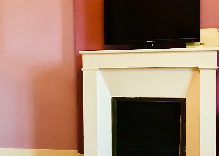 לינה וארוחת בוקר Les 3 Tilleuls 4*